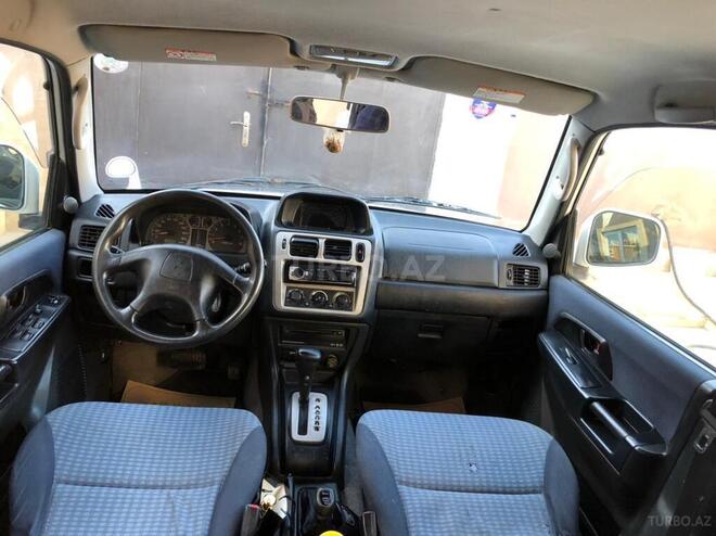 Mitsubishi Pajero io 2000, 380,000 km - 1.8 l - Bakı