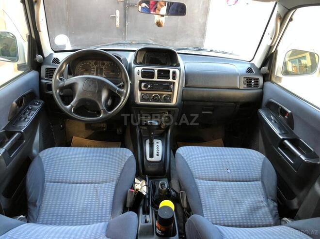 Mitsubishi Pajero io 2000, 380,000 km - 1.8 l - Bakı
