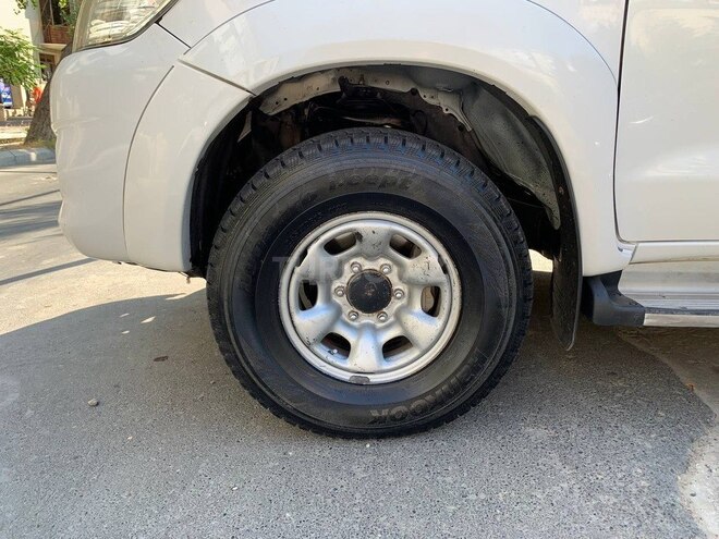 Toyota Hilux 2008, 155,000 km - 2.7 l - Bakı