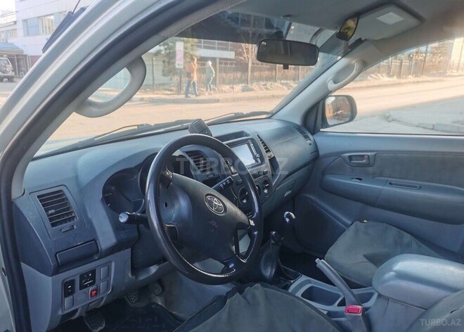 Toyota Hilux 2008, 155,000 km - 2.7 l - Bakı