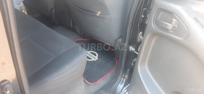 Nissan Navara 2011, 298,000 km - 2.5 л - Bakı