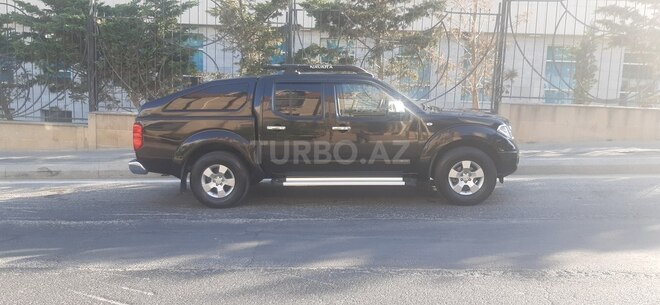 Nissan Navara 2011, 298,000 km - 2.5 л - Bakı