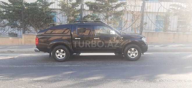 Nissan Navara 2011, 298,000 km - 2.5 л - Bakı