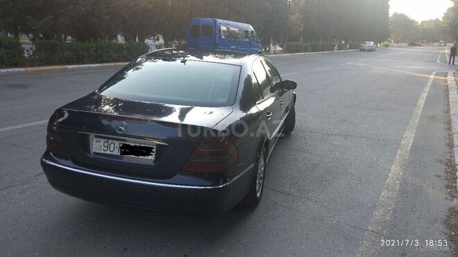 Mercedes E 220 2004, 350,000 km - 2.2 l - Sumqayıt