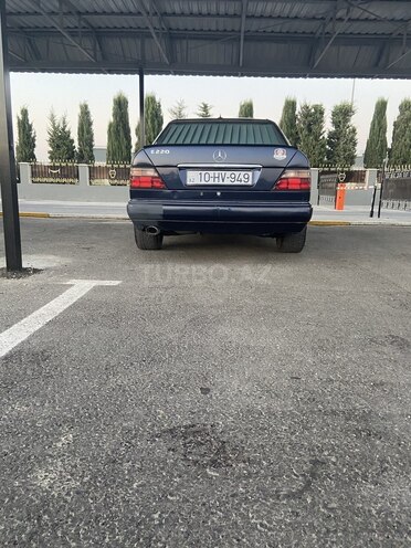 Mercedes E 220 1994, 560,000 km - 2.2 l - Bakı