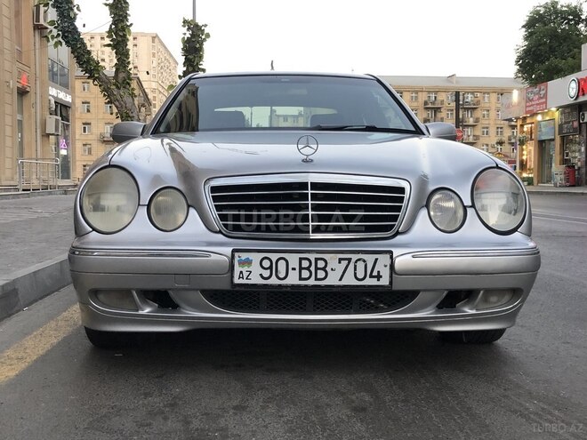 Mercedes E 240 2001, 320,000 km - 2.4 l - Bakı