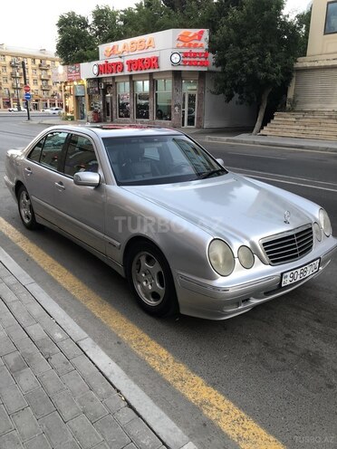 Mercedes E 240 2001, 320,000 km - 2.4 l - Bakı