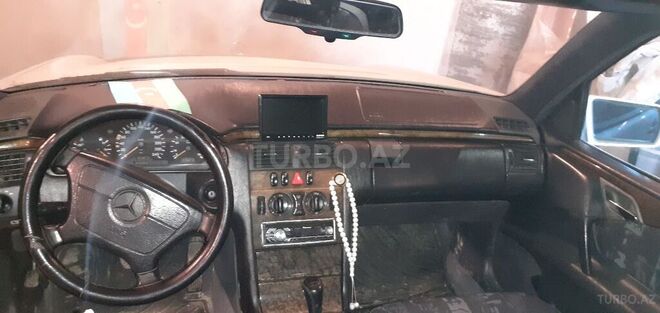 Mercedes C 220 1995, 108,560 km - 2.0 l - Bakı