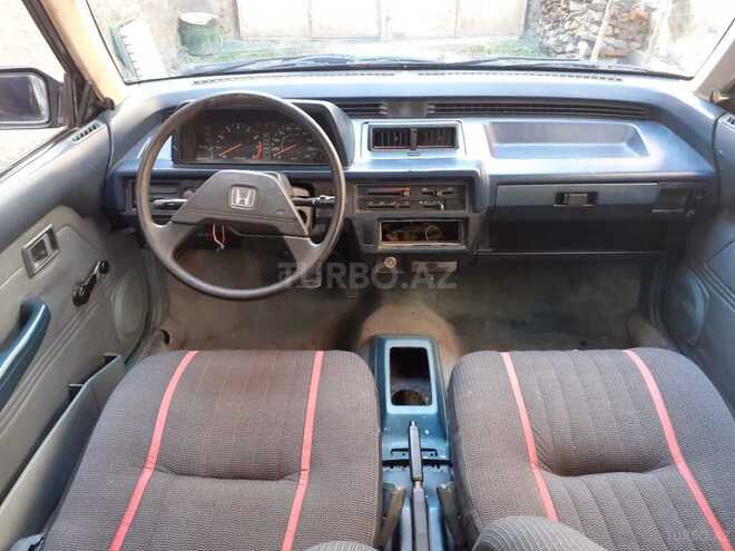 Honda Civic 1986, 250,000 km - 1.3 л - Zaqatala