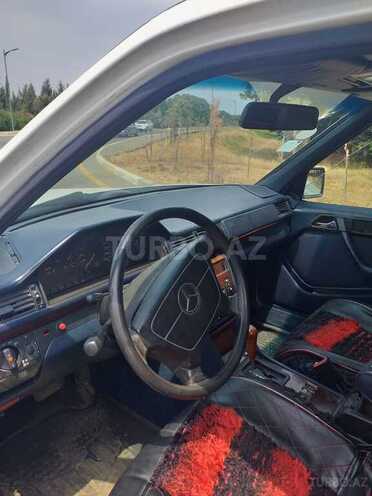 Mercedes E 250 1994, 350,000 km - 2.5 l - Göytəpə