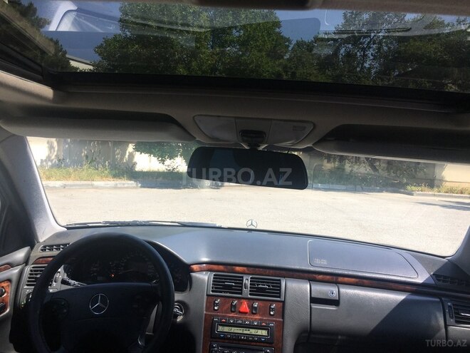 Mercedes E 270 2001, 241,041 km - 2.7 л - Sumqayıt