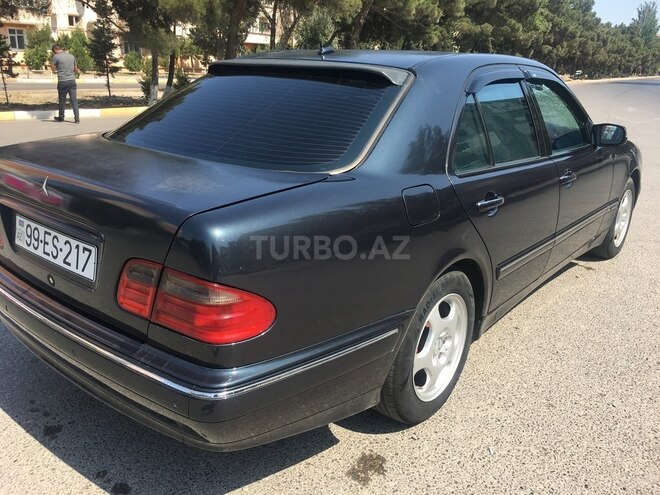 Mercedes E 270 2001, 241,041 km - 2.7 л - Sumqayıt