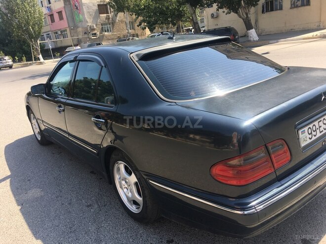 Mercedes E 270 2001, 241,041 km - 2.7 л - Sumqayıt