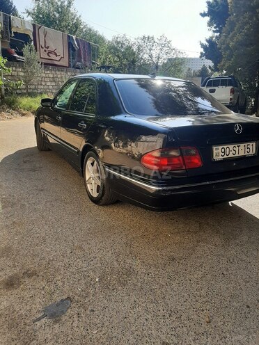 Mercedes E 220 2000, 501,000 km - 2.2 л - Bakı