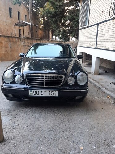 Mercedes E 220 2000, 501,000 km - 2.2 л - Bakı