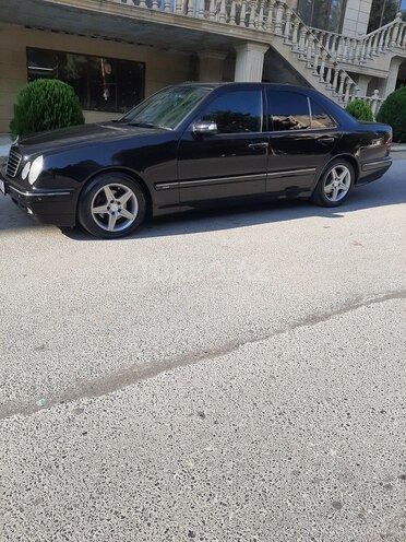 Mercedes E 220 2000, 501,000 km - 2.2 л - Bakı