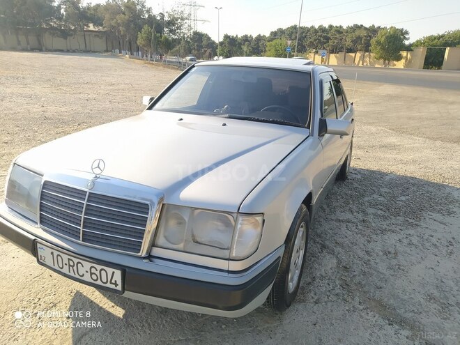 Mercedes E 230 1990, 226,559 km - 2.3 л - Sumqayıt