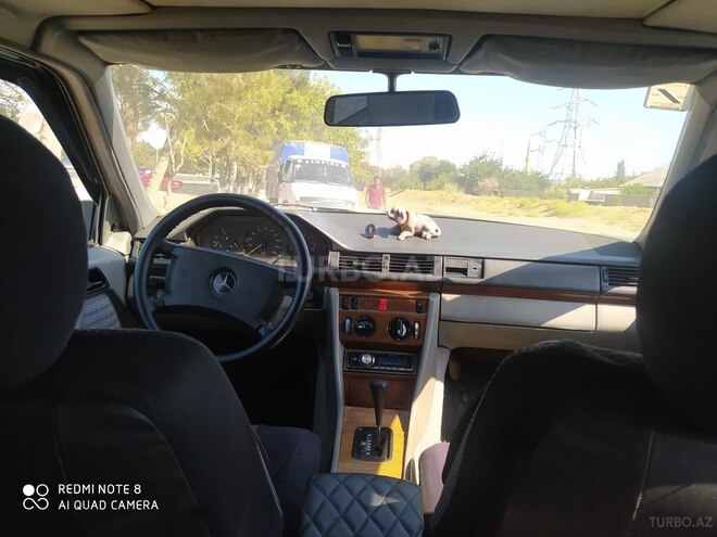 Mercedes E 230 1990, 226,559 km - 2.3 л - Sumqayıt
