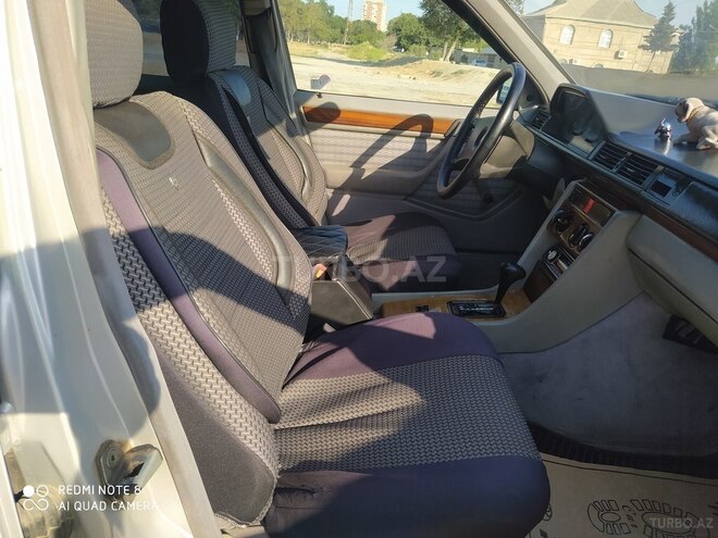 Mercedes E 230 1990, 226,559 km - 2.3 л - Sumqayıt