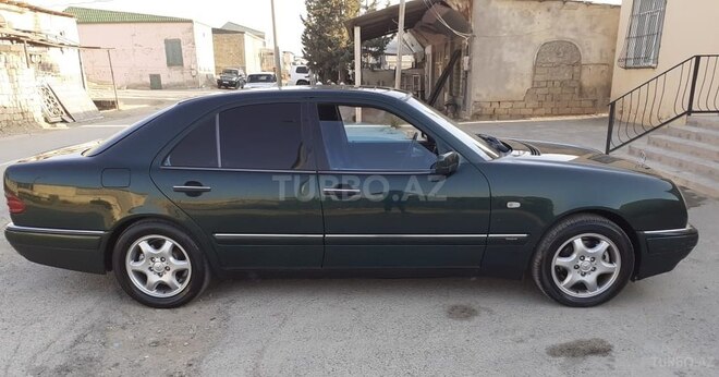 Mercedes E 240 1998, 296,200 km - 2.4 l - Bakı