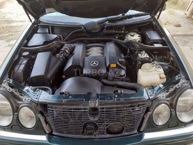 Mercedes E 240 1998, 296,200 km - 2.4 l - Bakı