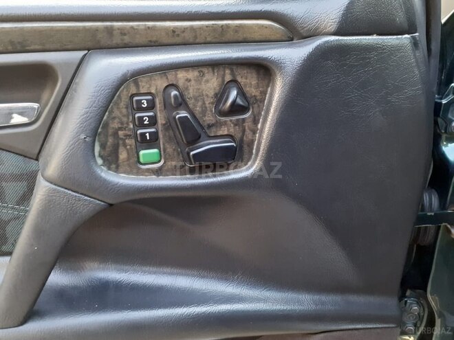 Mercedes E 240 1998, 296,200 km - 2.4 l - Bakı