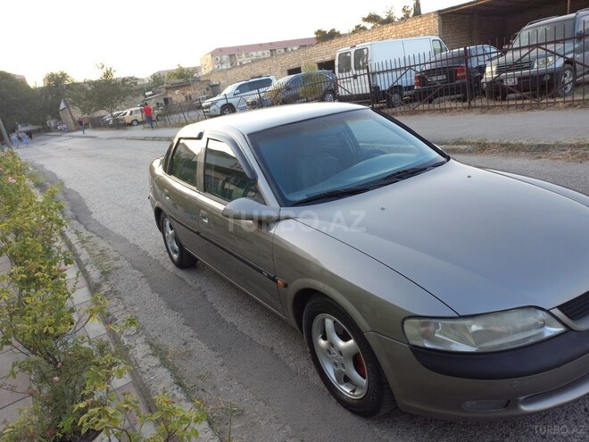 Opel Vectra 1996, 246,573 km - 2.0 л - Sumqayıt
