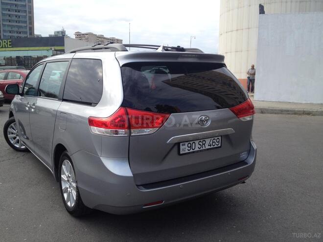 Toyota Sienna 2011, 109,142 km - 0.4 l - Bakı