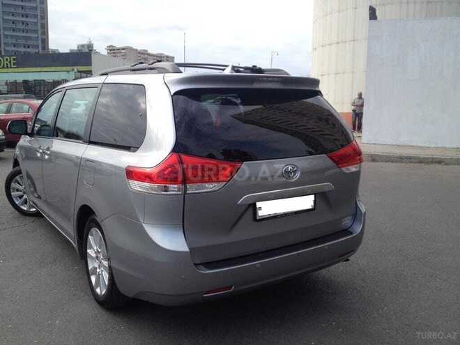 Toyota Sienna 2011, 67,000 km - 3.5 l - Bakı