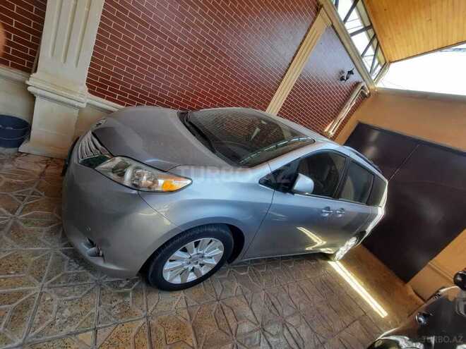 Toyota Sienna 2011, 67,000 km - 3.5 l - Bakı