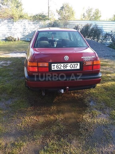 Volkswagen Vento 1994, 270,000 km - 1.8 l - Zaqatala