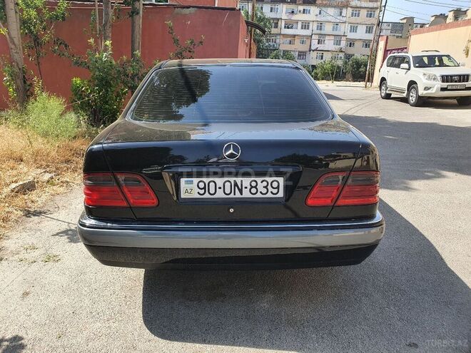 Mercedes E 200 1998, 328,750 km - 2.0 l - Bakı