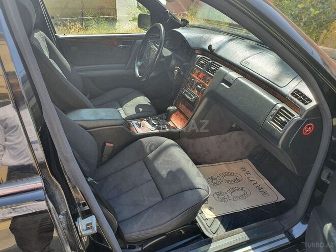 Mercedes E 200 1998, 328,750 km - 2.0 l - Bakı
