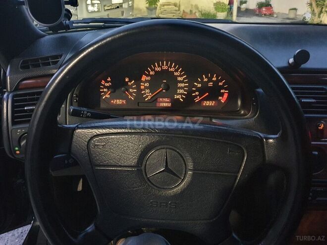 Mercedes E 200 1998, 328,750 km - 2.0 l - Bakı