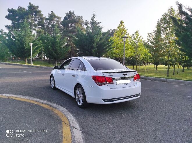 Chevrolet Cruze 2013, 90,500 km - 1.4 l - Qax