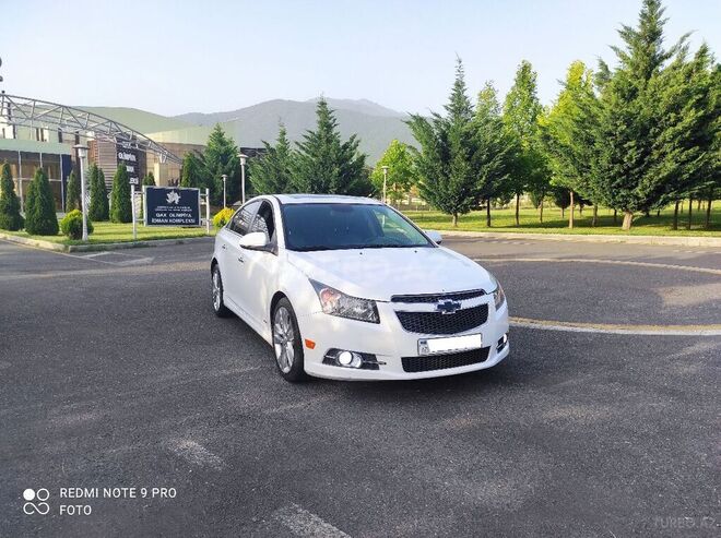Chevrolet Cruze 2013, 90,500 km - 1.4 l - Qax