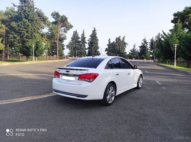 Chevrolet Cruze 2013, 90,500 km - 1.4 l - Qax