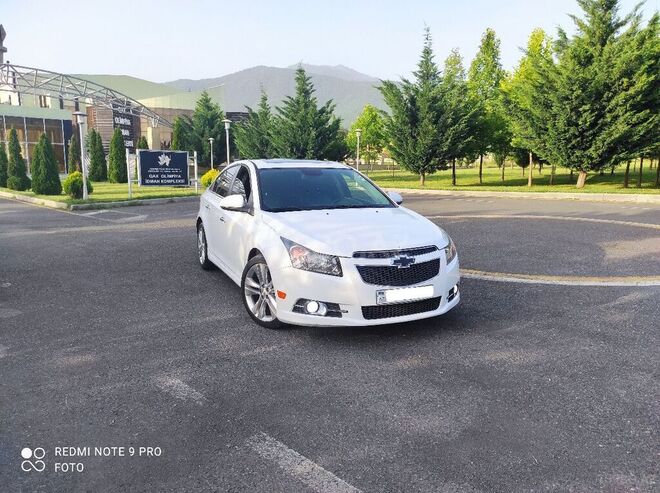 Chevrolet Cruze 2013, 90,500 km - 1.4 l - Qax