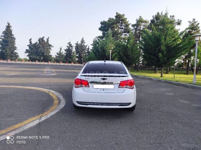 Chevrolet Cruze 2013, 90,500 km - 1.4 l - Qax