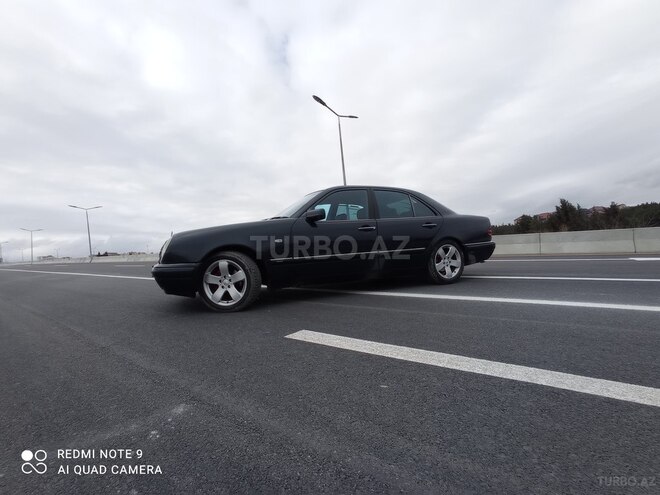 Mercedes E 240 1998, 347,500 km - 2.4 l - Bakı