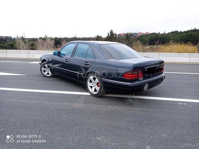 Mercedes E 240 1998, 347,500 km - 2.4 l - Bakı