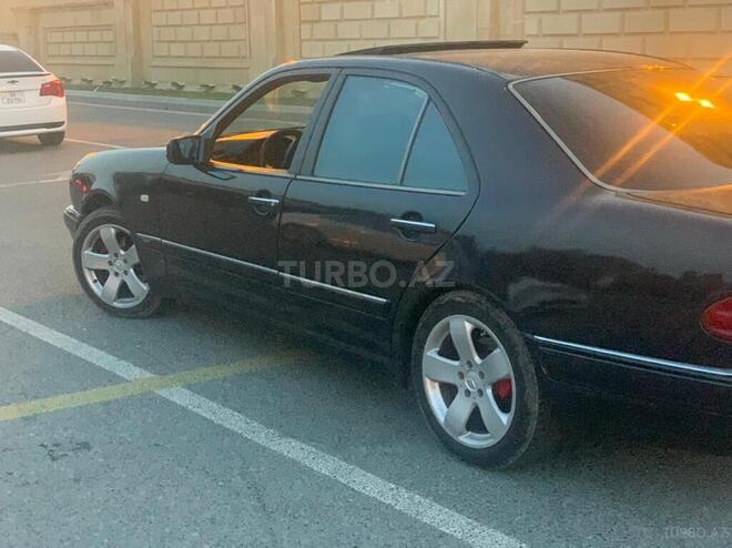 Mercedes E 240 1998, 347,500 km - 2.4 l - Bakı