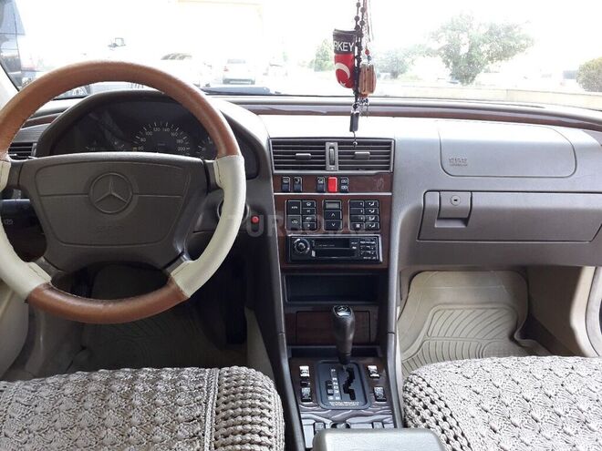 Mercedes C 180 1995, 274,200 km - 1.8 л - Bakı