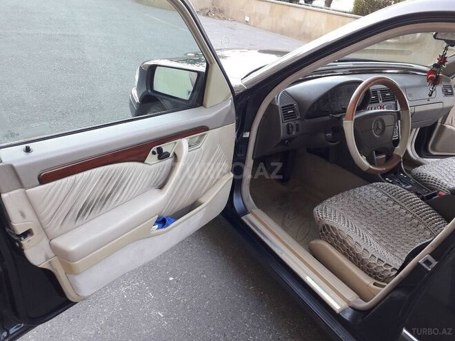 Mercedes C 180 1995, 274,200 km - 1.8 л - Bakı