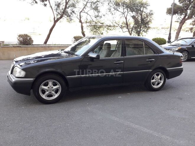 Mercedes C 180 1995, 274,200 km - 1.8 л - Bakı