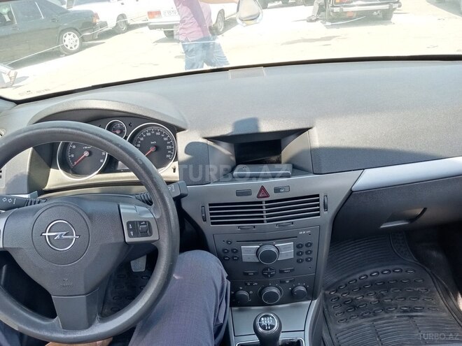 Opel Astra 2005, 25,000 km - 1.4 l - Bakı