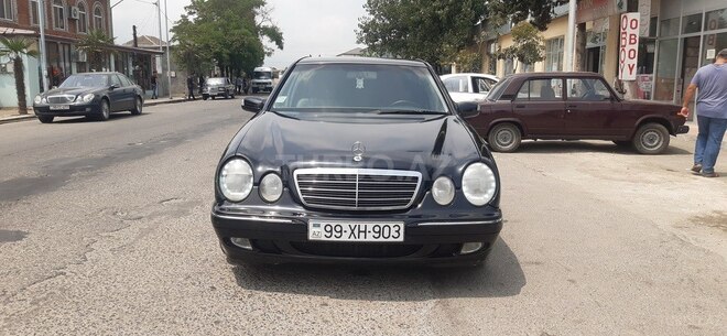 Mercedes E 270 2001, 502,212 km - 2.7 l - Astara