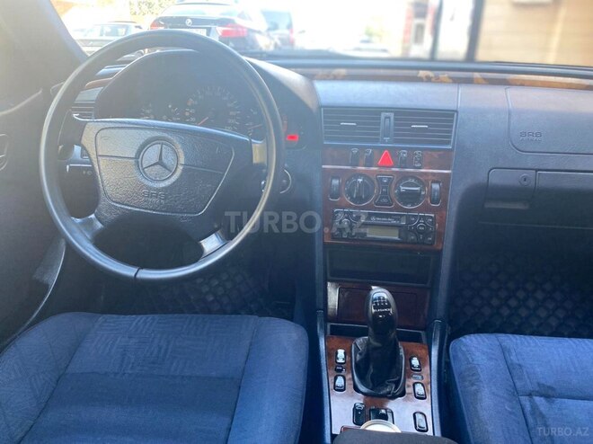 Mercedes C 220 1998, 282,000 km - 2.2 l - Bakı