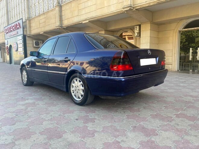 Mercedes C 220 1998, 282,000 km - 2.2 l - Bakı