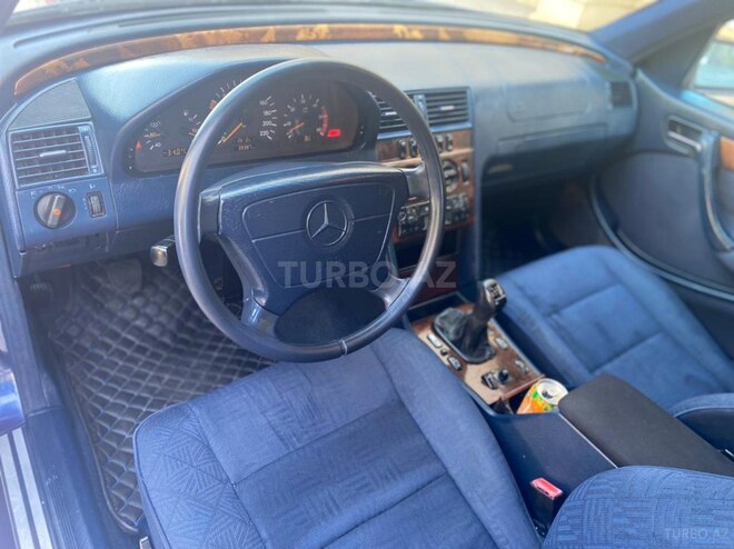 Mercedes C 220 1998, 282,000 km - 2.2 l - Bakı
